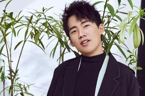 娱乐圈吃瓜郭麒麟,娱乐圈吃瓜达人,揭秘明星幕后故事